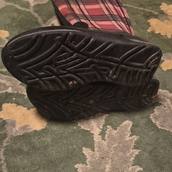 Muck Plaid Rain Boots - Picture 6 of 6